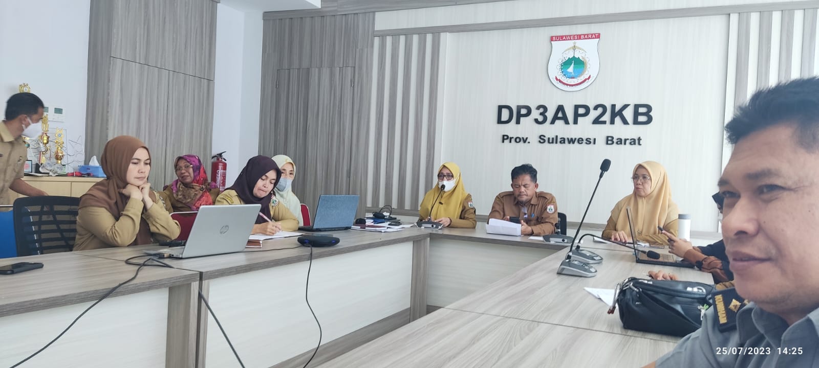 Kemenkumham Sulbar Ikuti Rapat Persiapan Hari Anak Nasional Kemenkumham Sulbar Ikuti Rapat Persiapan Hari Anak Nasional