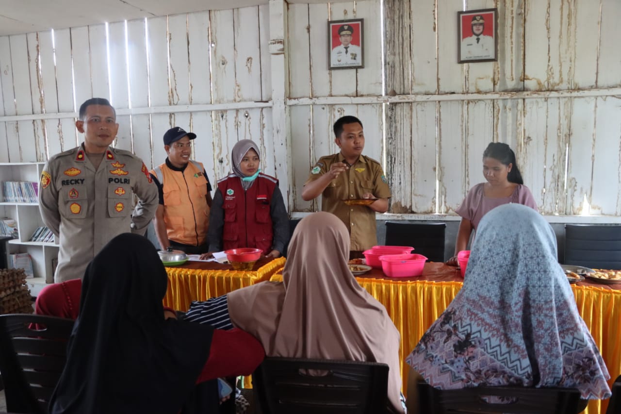 Mencegah dan Menurunkan Angka Stunting Wakapolres Pasangkayu Gelar Jumat Curhat Mencegah dan Menurunkan Angka Stunting Wakapolres Pasangkayu Gelar Jumat Curhat