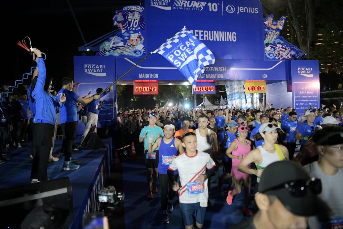 Ridwan Kamil Lepas 27 Ribu Pelari Pocari Sweat Run Indonesia 2023