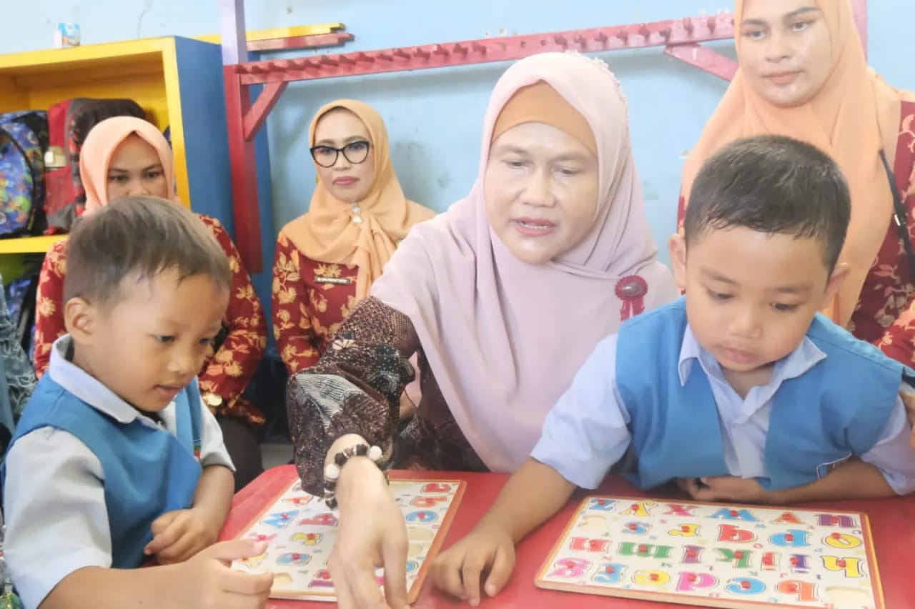 Pj. Ketua TP. PKK Sulbar Sebut Usia Dini Adalah Golden Age Pj. Ketua TP. PKK Sulbar Sebut Usia Dini Adalah Golden Age