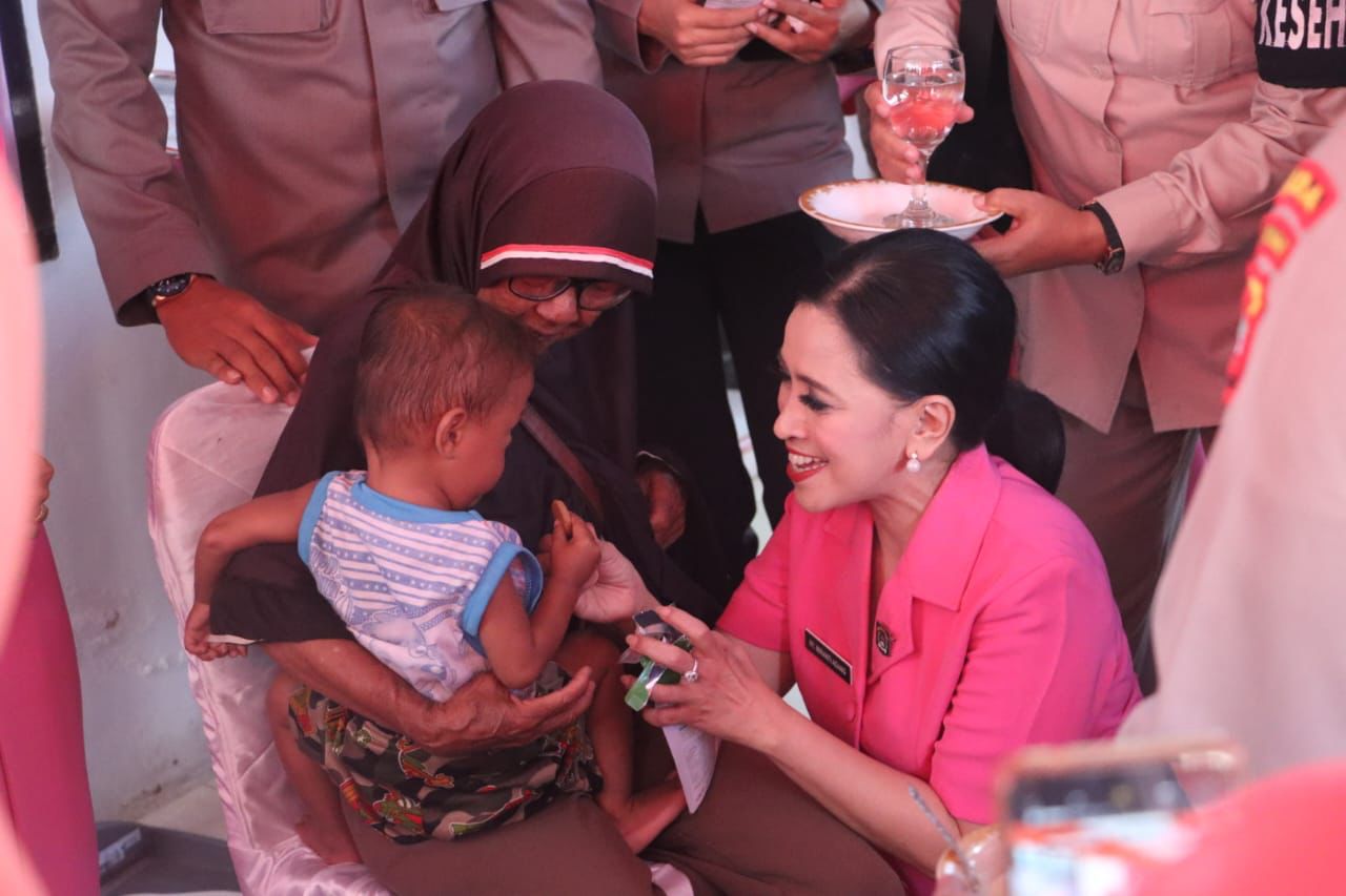 Ny. Miranti Adang Turut Aktif Pada Penanggulangan Stunting Ny. Miranti Adang Turut Aktif Pada Penanggulangan Stunting