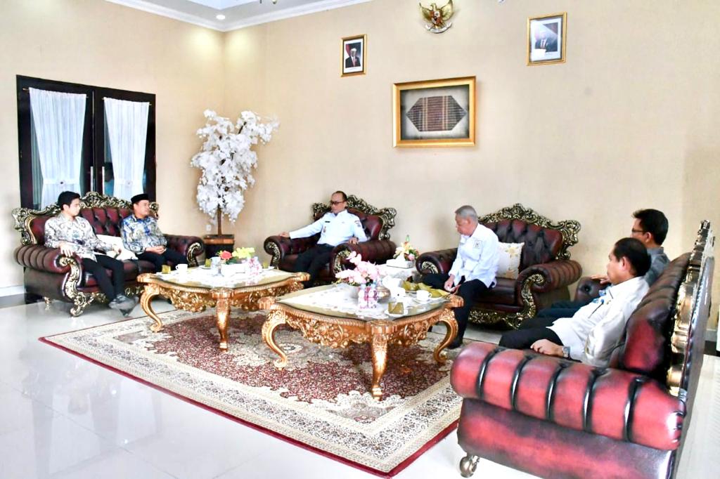 Anggota DPD RI Dukung Pj Gubernur Atasi Masalah Sulbar Anggota DPD RI Dukung Pj Gubernur Atasi Masalah Sulbar