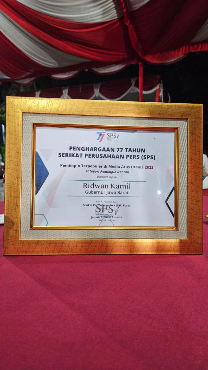 Ridwan Kamil Raih Penghargaan Pemimpin Tepopuler di Media Arus Utama dari Serikat Perusahaan Pers