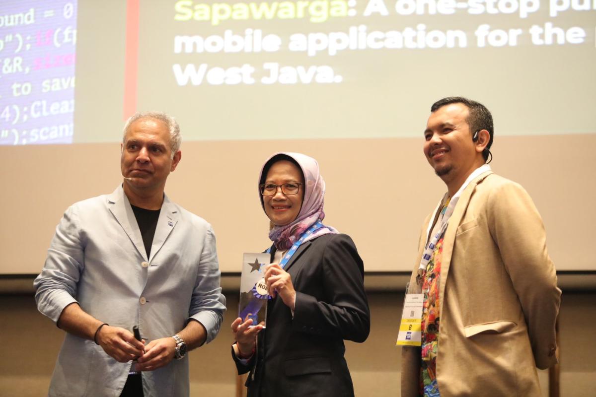 Jawa Barat Terima Penghargaan Bergengsi Recognition of Excellence Terkait program Jabar Coding Camp, Ekosistem Data Jabar, dan Sapawarga