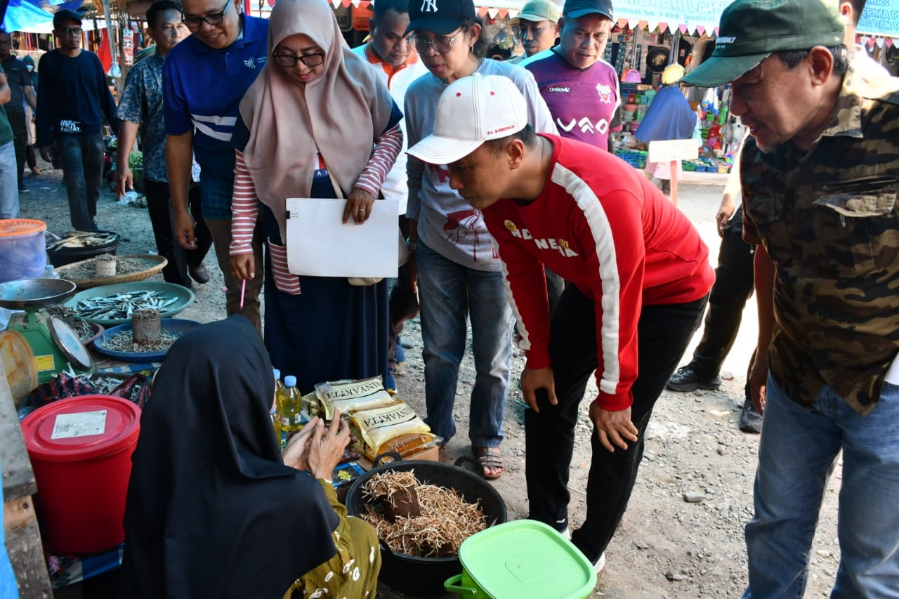 Prof Zudan Pantau Pasar, Harga Sejumlah Komoditas Stabil dan Stok Masih Aman