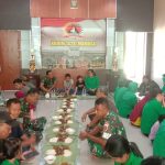 Tradisi Makan Nasi Liwet di Makodim 1418 Mamasa Tradisi Makan Nasi Liwet di Makodim 1418 Mamasa
