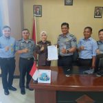 Penyerahan Barang Bukti dari Kejari Mamuju kepada Rupbasan Penyerahan Barang Bukti dari Kejari Mamuju kepada Rupbasan