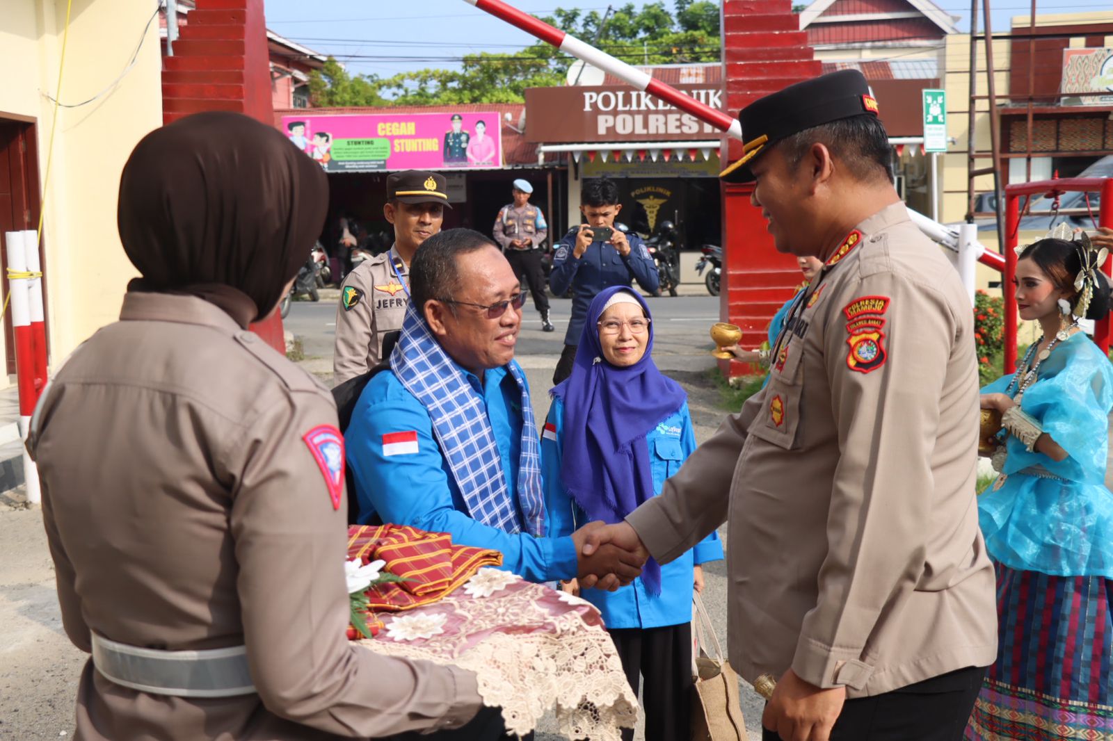 Klinik Wira Satya Polresta Mamuju Terima Kunjungan Tim Surveyor Akreditasi Klinik Klinik Wira Satya Polresta Mamuju Terima Kunjungan Tim Surveyor Akreditasi Klinik
