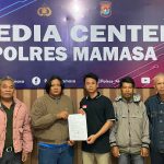 Permasalahan Antara Anggota Polres Mamasa Dan Wartawan Berakhir Damai Permasalahan Antara Anggota Polres Mamasa Dan Wartawan Berakhir Damai