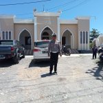Satuan Lantas Polres Pasangkayu Pengamanan Sholat Jumat