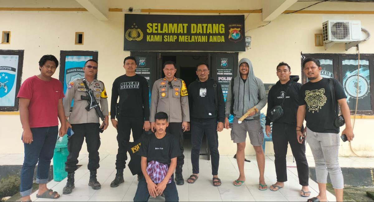Polsek Kalumpang Amankan Pelaku Penganiayaan  Melalui Jalur Sungai Tarailu Polsek Kalumpang Amankan Pelaku Penganiayaan  Melalui Jalur Sungai Tarailu