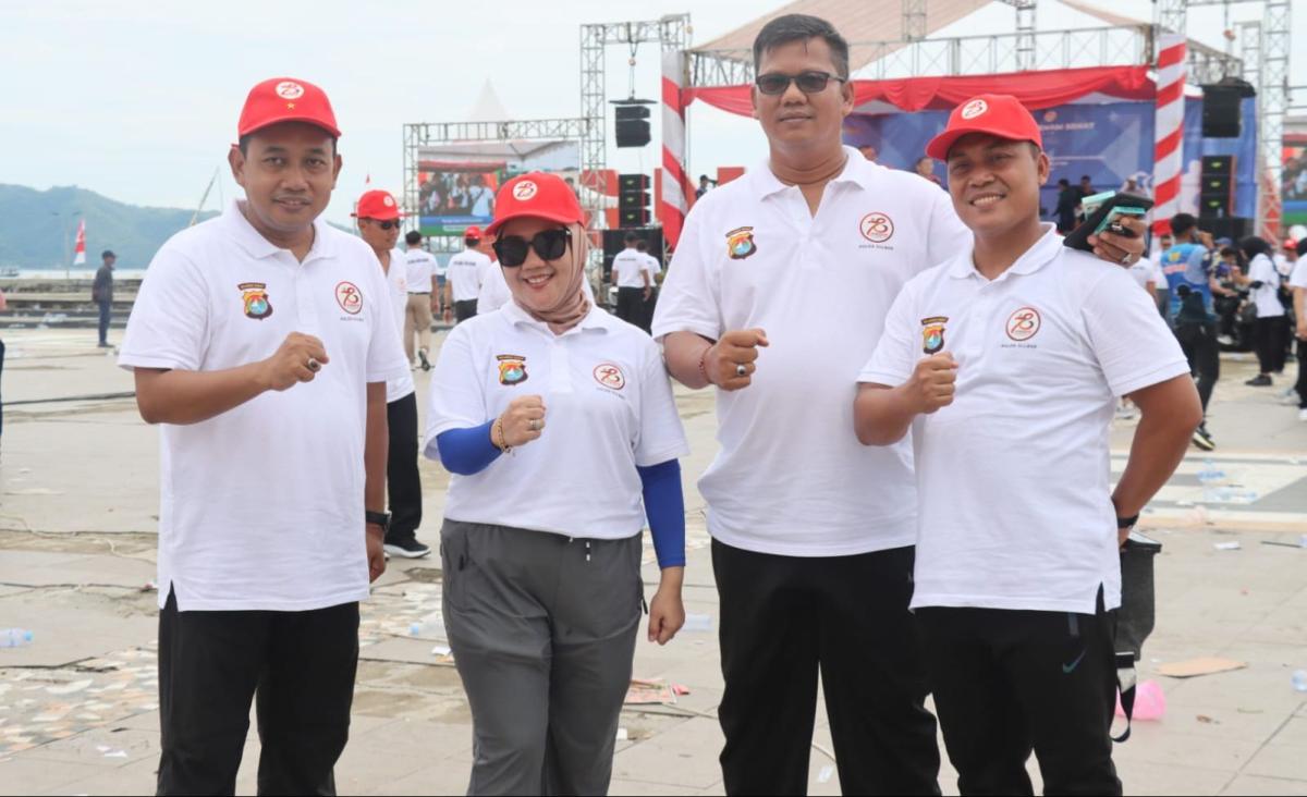 Kapolresta Mamuju Beserta Personil Ikut Meriahkan Acara Fun Run Dan Fun Walk Polda Sulbar