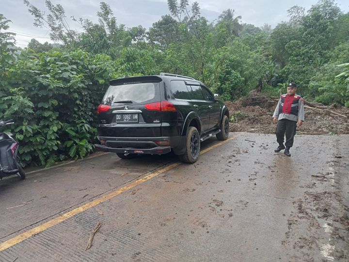 Longsor di Poros Bonehau – Mamasa, BPBD Sulbar Himbau Masyarakat Tetap Waspada