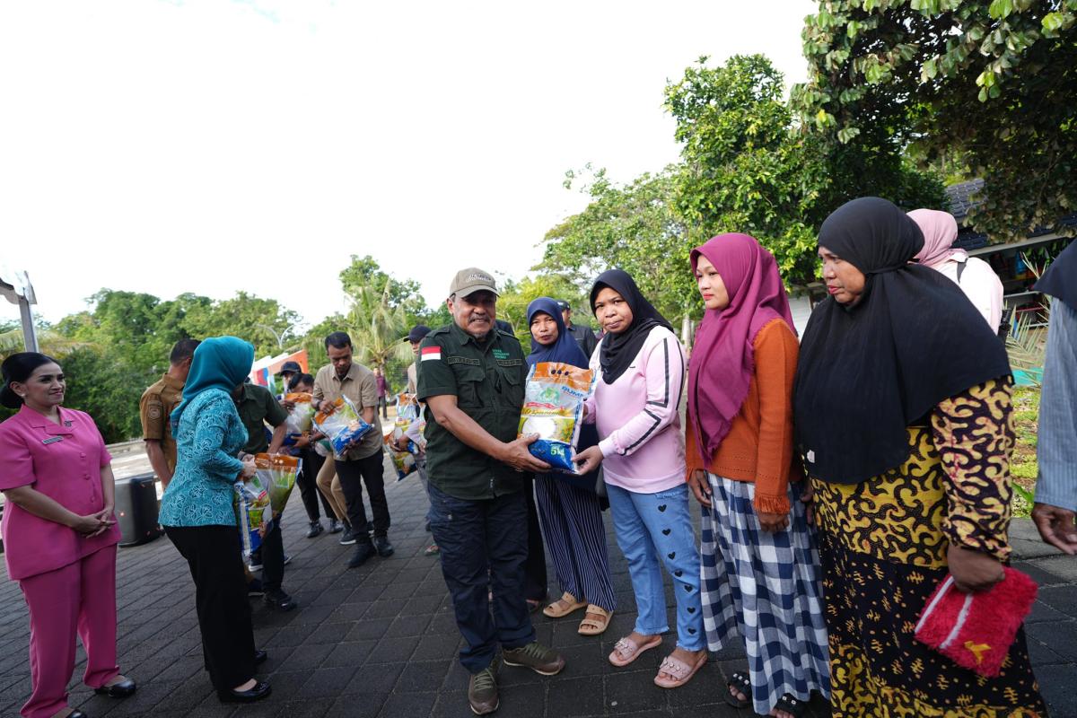 Pertamakali Gerakan Pangan Murah di Pulau, warga : Perhatian yang adil, Biasanya Kami ke Mamuju