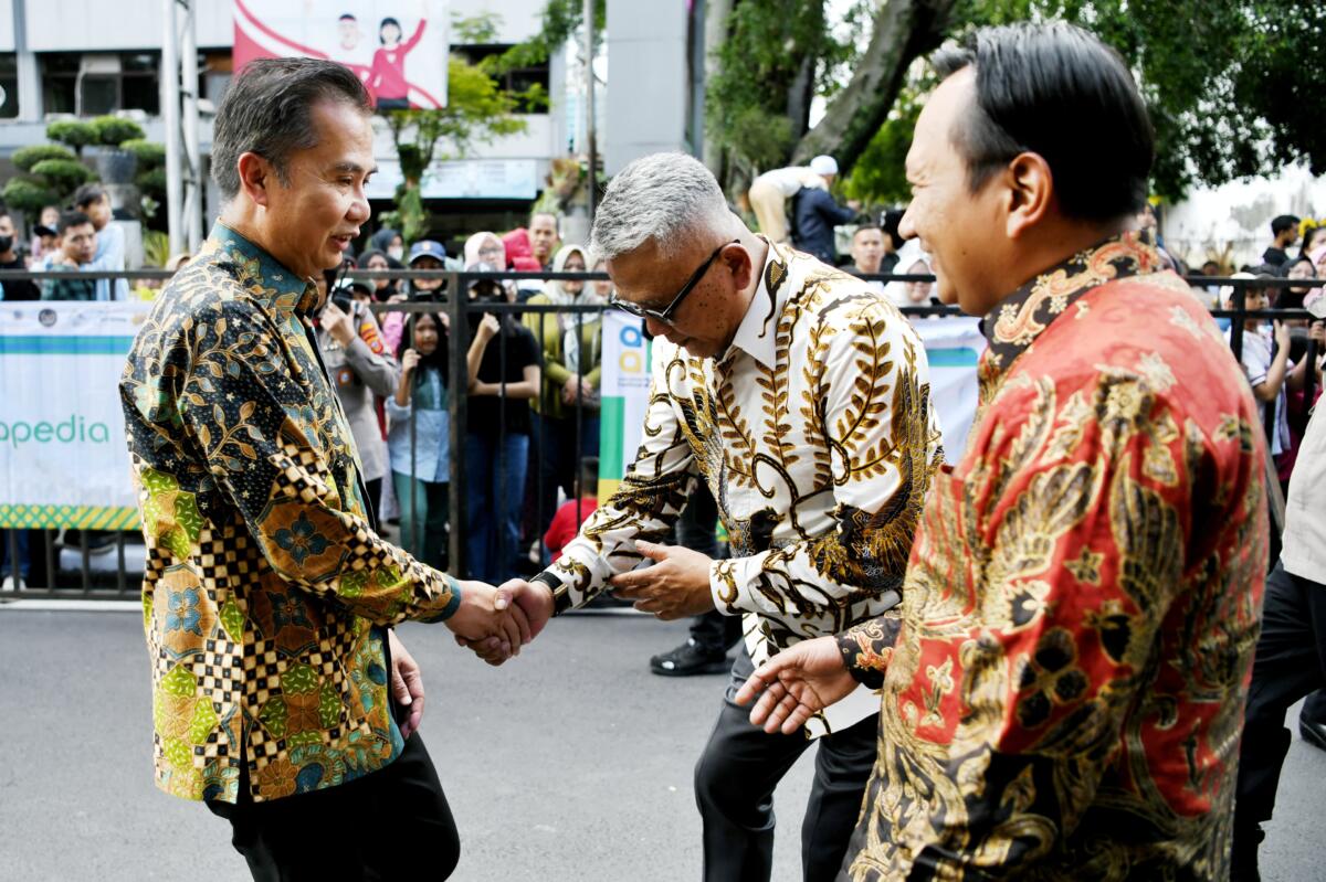 Asia Africa Festival 2024, Bey Machmudin Gelorakan Spirit Dasa Sila Bandung