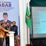 Sekda Herman Suryatman Luncurkan e - Monev Keterbukaan Informasi Publik