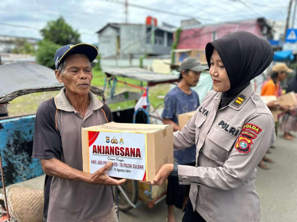 Polwan Polda Sulbar Gelar Aksi Sosial Sambangi Panti Asuhan dan Tukang Becak