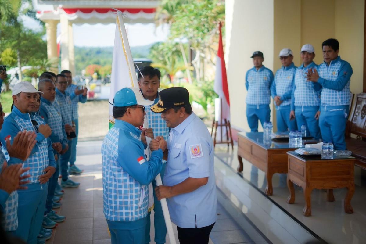 Pj Gubernur Sulbar Lakukan Pelepasan Kontingen Sulbar untuk PON XXI Aceh-Sumut 2024