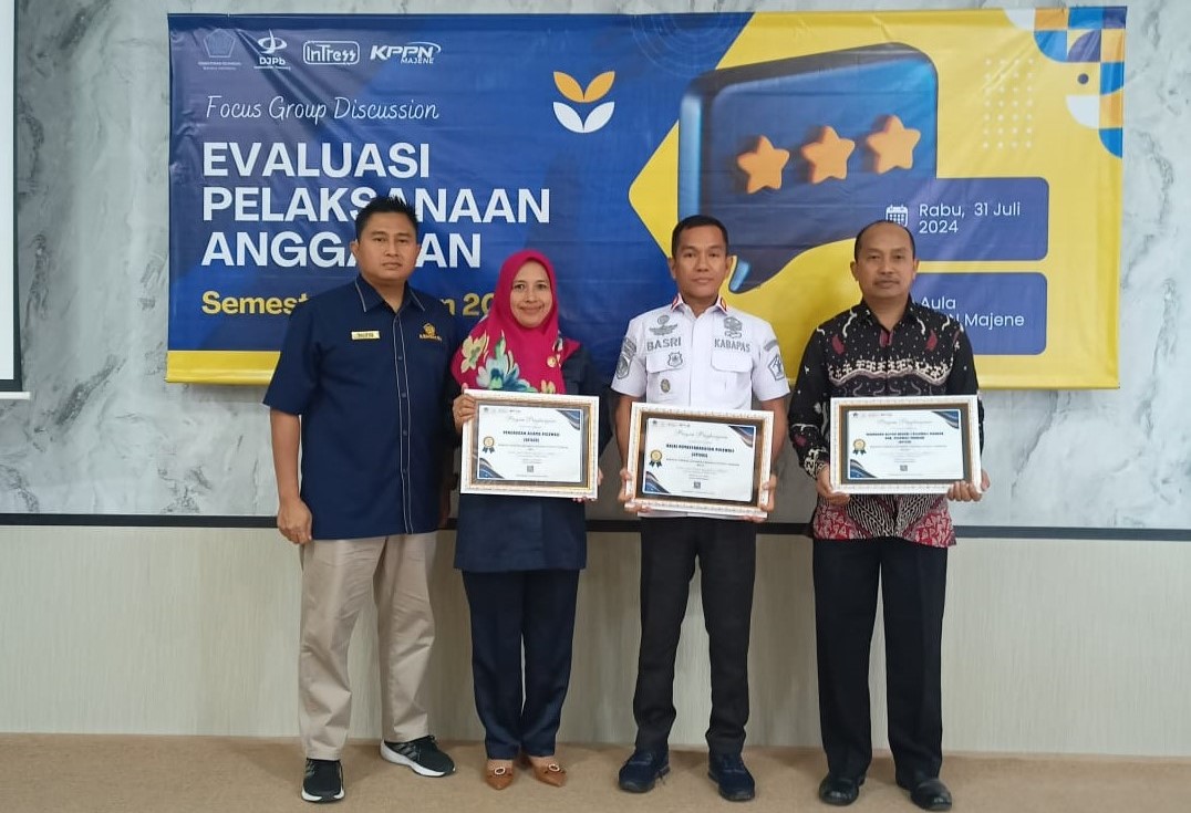 Bapas Polewali Kembali Raih Penghargaan Pelaksana Anggaran Terbaik dari KPPN Majene