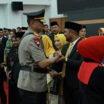 Kapolda Irjen Pol Adang Ginanjar Hadiri Pelantikan Anggota DPRD Sulbar 2024-2029 Kapolda Irjen Pol Adang Ginanjar Hadiri Pelantikan Anggota DPRD Sulbar 2024-2029