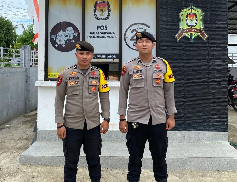 Polresta Mamuju Jaga Ketat Kantor KPU  Mamuju Polresta Mamuju Jaga Ketat Kantor KPU  Mamuju