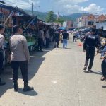 Polresta Mamuju Pengamanan Ketat Kampanye Blusukan Paslon Bupati Polresta Mamuju Pengamanan Ketat Kampanye Blusukan Paslon Bupati