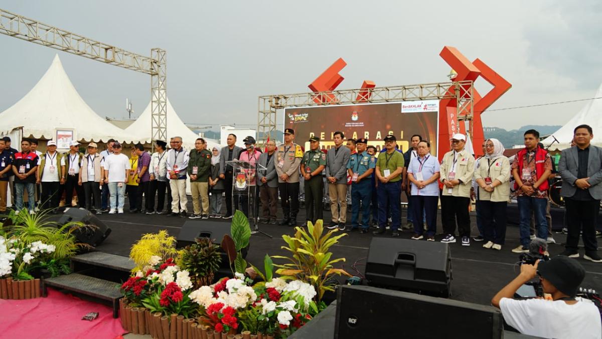 Kemenkumham Subar Dukung Kampanye Damai Pilkada di Sulawesi Barat Kemenkumham Subar Dukung Kampanye Damai Pilkada di Sulawesi Barat