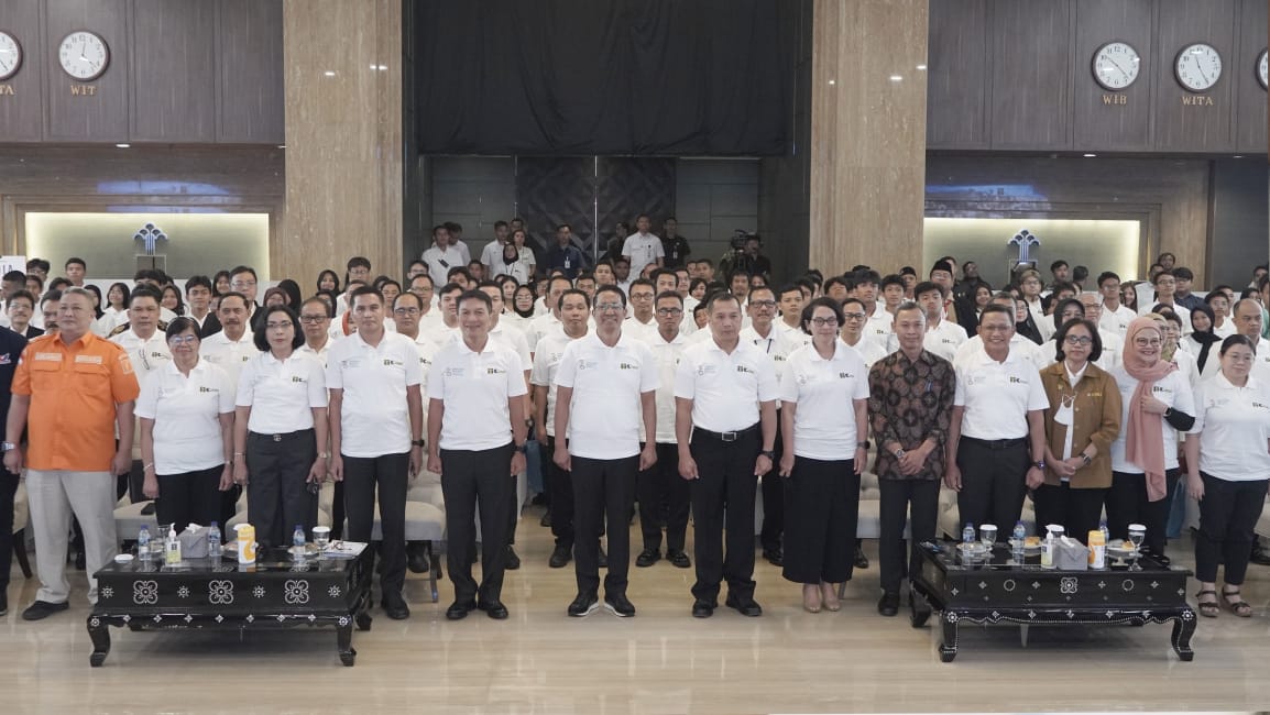 Kickoff Hari Ham Sedunia Ke-76 Deklarasi Pilkada Bagi Pemilih Pemula Kickoff Hari Ham Sedunia Ke-76 Deklarasi Pilkada Bagi Pemilih Pemula