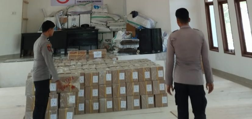 Kabag Ops Polresta Mamuju Kontrol Pengamanan Gudang Logistik KPU Mamuju