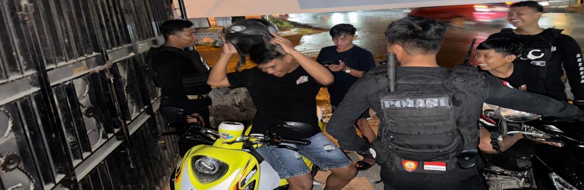 Tim Patmor Polresta Mamuju Tingkatkan Keamanan Patroli Dialogis Tim Patmor Polresta Mamuju Tingkatkan Keamanan Patroli Dialogis