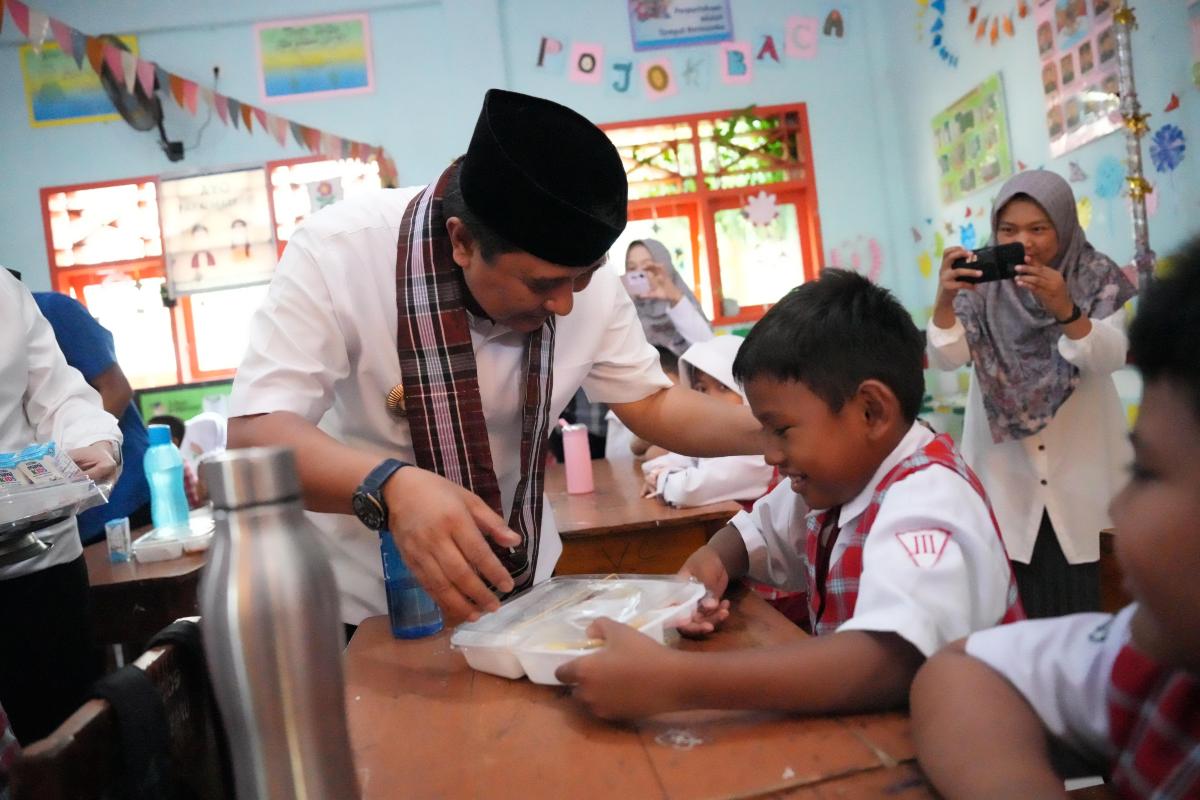 Majene Siap Jalankan Uji Coba Makan Bergizi Gratis Majene Siap Jalankan Uji Coba Makan Bergizi Gratis