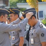 Kakanwil Kemenkumham Sulbar Pamuji Beri Apresiasi Jajaran yang Menerima Kenaikan Pangkat