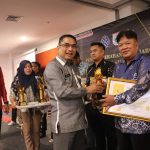 IMG-20241212-WA0042 Pemprov Sulbar Beri Penghargaan ke Sejumlah UMKM