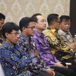 Pamuji Raharja Hadiri Penyerahan DIPA dan Buku Alokasi TKD TA 2025 Sulbar Pamuji Raharja Hadiri Penyerahan DIPA dan Buku Alokasi TKD TA 2025 Sulbar