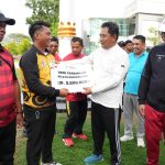 PJ Bahtiar Serahkan Penghargaan kepada Atlet, Pelatih, Wasit dan Pemuda PJ Bahtiar Serahkan Penghargaan kepada Atlet, Pelatih, Wasit dan Pemuda