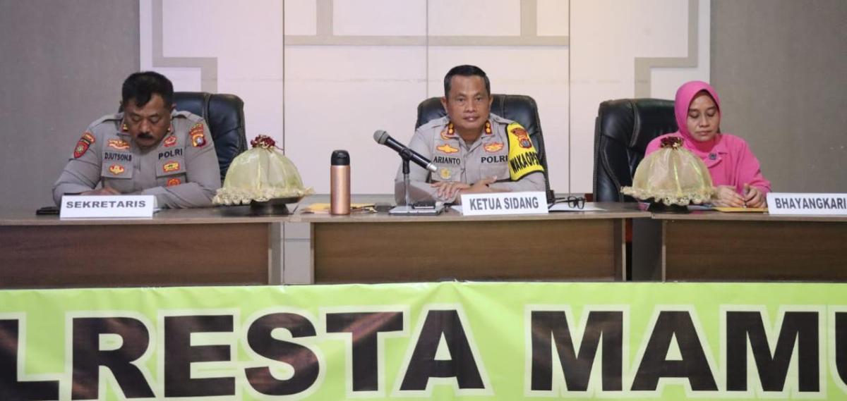 Polresta Mamuju  Sidang BP4R Bagi Personelnya Yang Akan Menikah