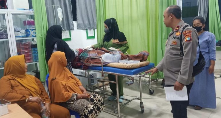 Polsek Sampaga Respon Cepat Tangani Laka Lantas Tunggal Ambulans Puskesmas Pangale