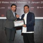 Pj Bahtiar Dapat Penghargaan dari KPU Sulbar  Pj Bahtiar Dapat Penghargaan dari KPU Sulbar