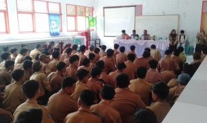 Sat Binmas Polres Pasangkayu Sosialisasi Bahaya Penyalahgunaan Narkoba Di SMA N 1 Tikke