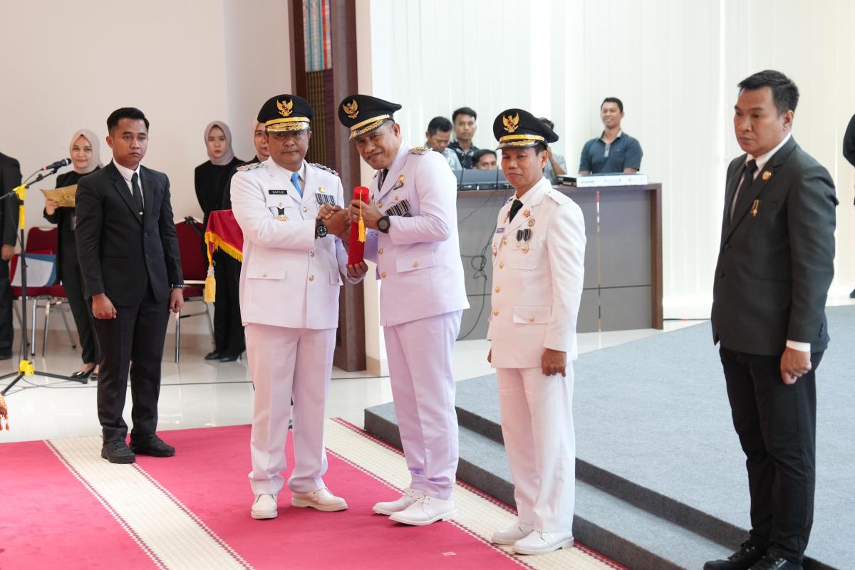 Muhammad Hamzih Dilantik Sebagai PJ Bupati Polman