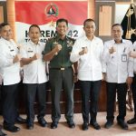 Kakanwil Bersama Jajaran Kemenkum Sulbar Temui Danrem 142 Tatag Kakanwil Bersama Jajaran Kemenkum Sulbar Temui Danrem 142 Tatag