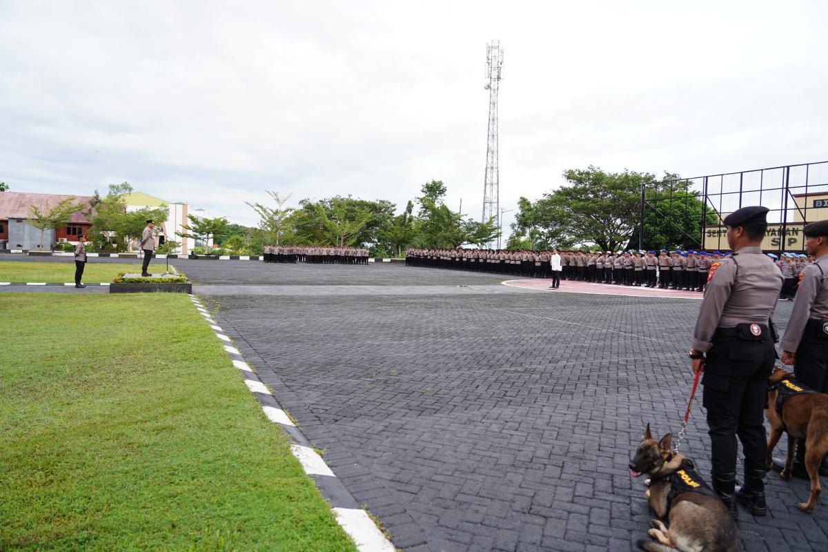 Kapolda Sulbar Pacu Semangat Personel Tingkatkan Pelayanan