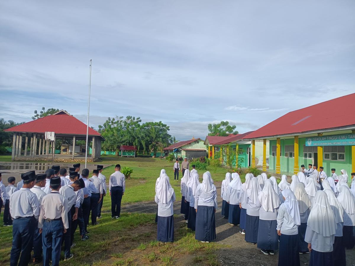 Sat Lantas Polres Pasangkayu Tanamkan Tertib Berlalu Lintas