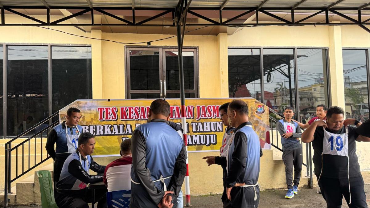 Personil Polresta Mamuju Cek Kamampuan Fisik,