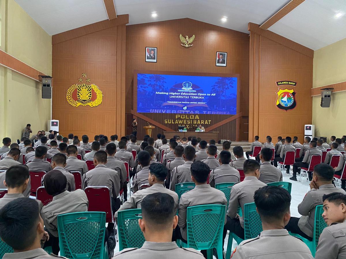 Ratusan Bintara Remaja Polda Sulbar Ikuti Sosialisasi Universitas Terbuka