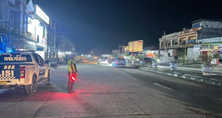 Piket Satlantas dan Polsek Mamuju Gencarkan Patroli