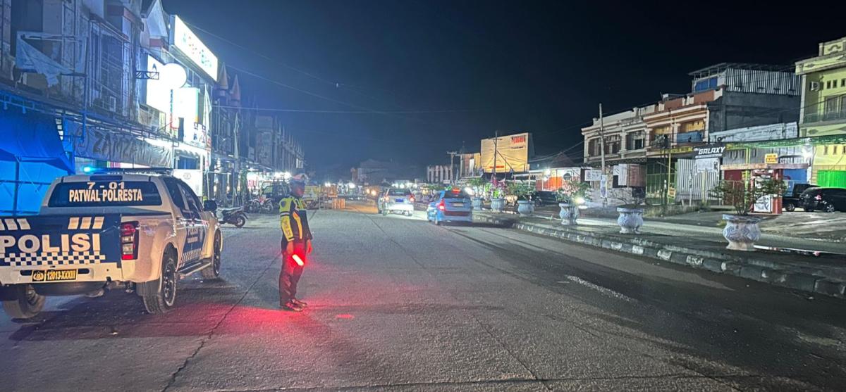 Piket Satlantas dan Polsek Mamuju Gencarkan Patroli