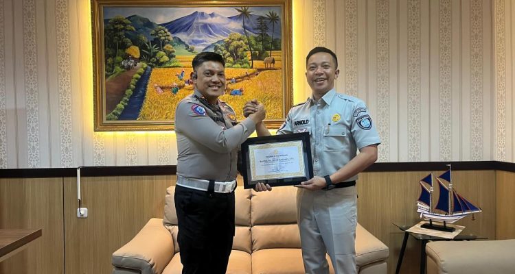 Jasa Raharja Apresiasi Dirlantas Polda Sulbar atas Pengamanan Lalu Lintas Lebaran 2025