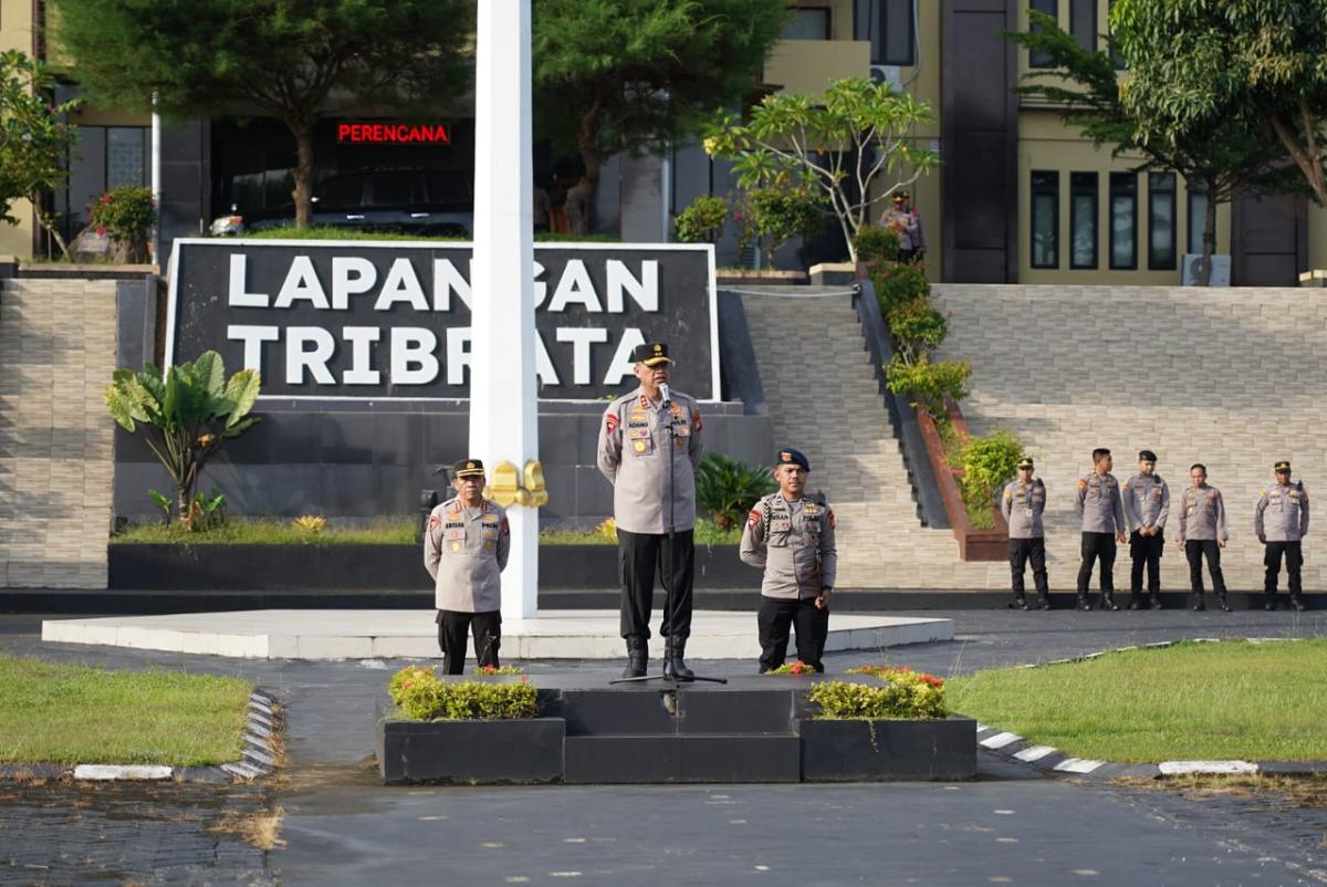 Apel Siaga Mei Day: Kapolda Sulbar Tekankan Peran Polri dalam Menjaga Ketertiban dan Keamanan