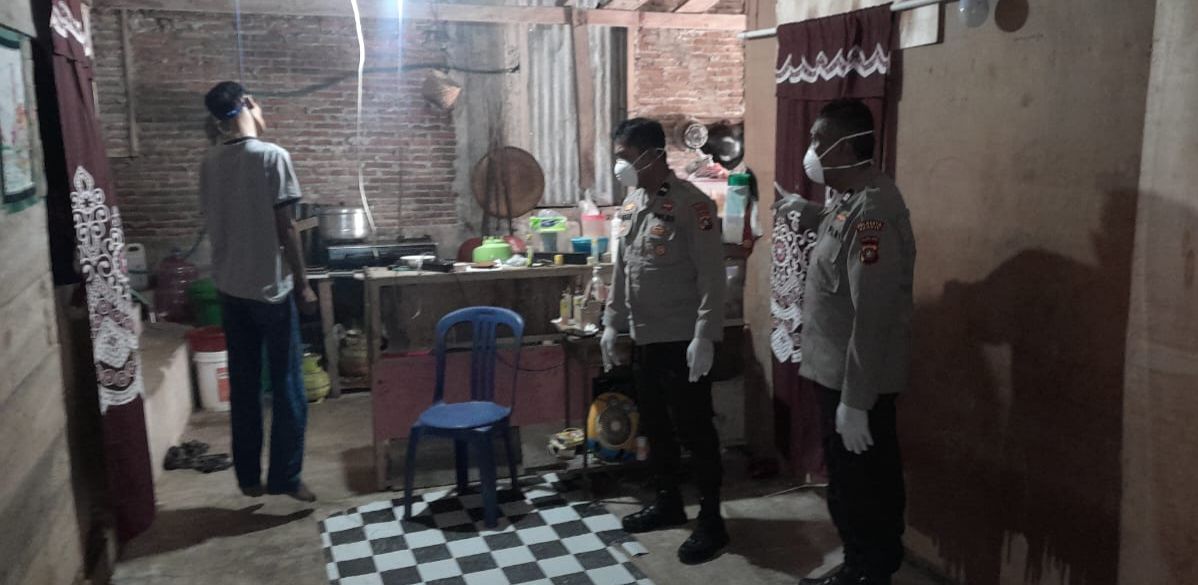 Polsek Kalukku Polresta Mamuju Respon Cepat Penemuan Mayat Pria Gantung Diri di Tasiu Polsek Kalukku Polresta Mamuju Respon Cepat Penemuan Mayat Pria Gantung Diri di Tasiu